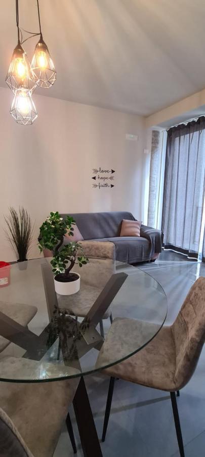 Etna Suite Design Apartments Катания Экстерьер фото