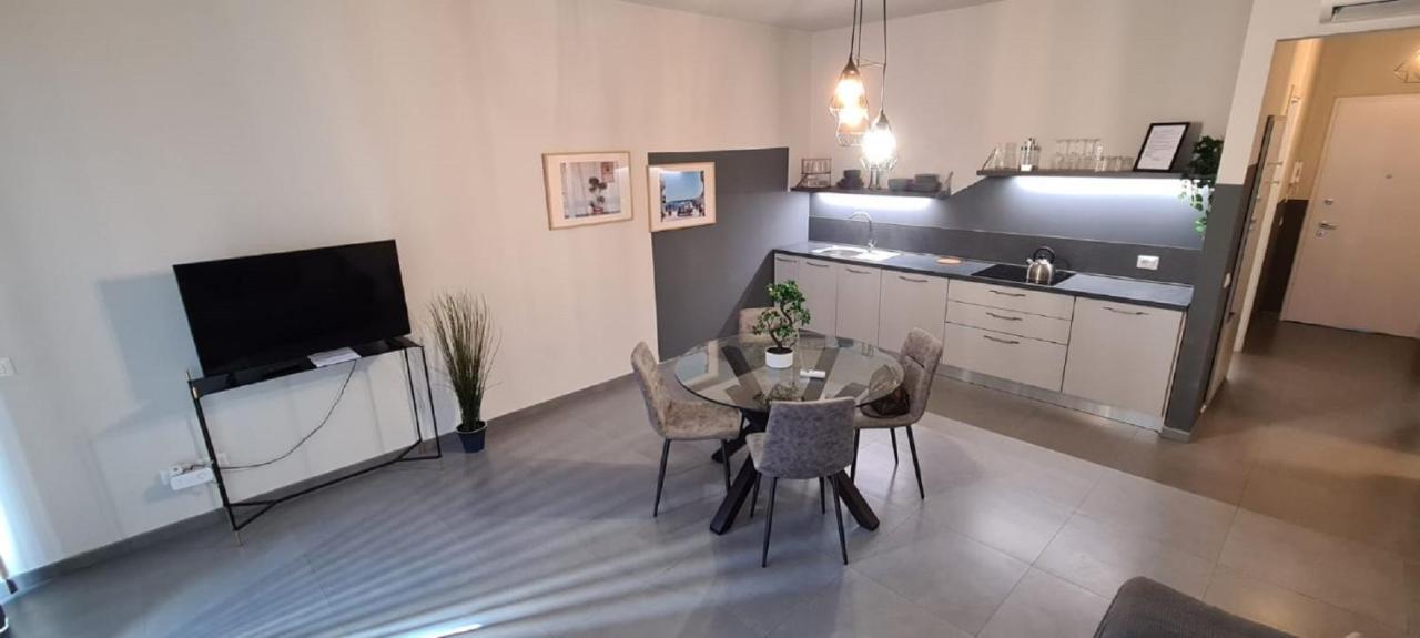 Etna Suite Design Apartments Катания Экстерьер фото