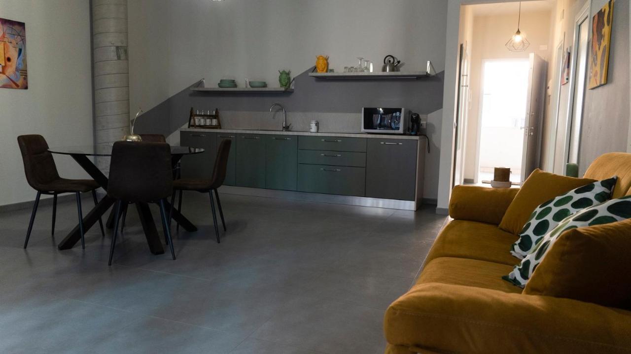 Etna Suite Design Apartments Катания Экстерьер фото
